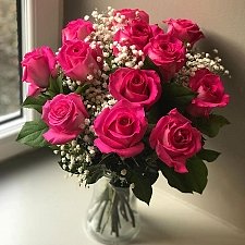 12 Pink Roses Delivery UK