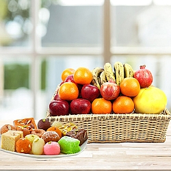 Fresh Seasonal Fruits with 2KG Mix Mithai