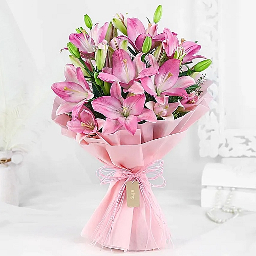 Admirable Pink Lilies Bunch Delivery