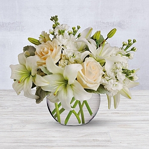 Isle of White Bouquet delivery to United States