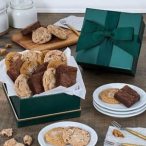 Sweets & Treats Gift Basket Small