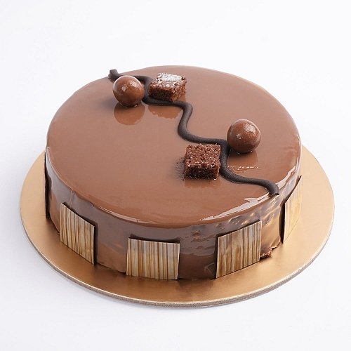 1 KG Chocolate Fudge Cake