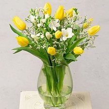 Freesias and Tulips Delivery to UK