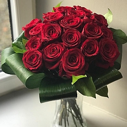 Love 20 Red Roses delivery to UK [United Kingdom]