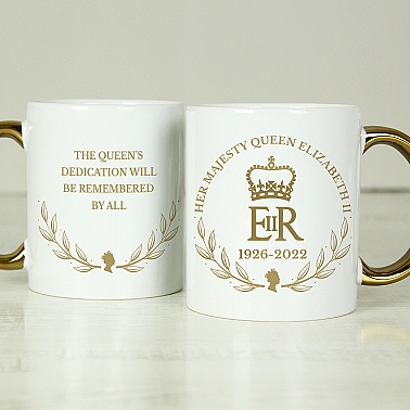 Personalised Queens Commemorative Wreath Gold Handle Mug
